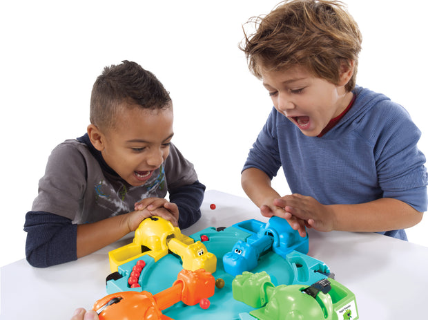 Family Classic Game, Board and Accessories