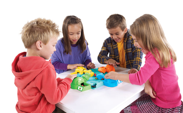 Family Classic Game, Board and Accessories